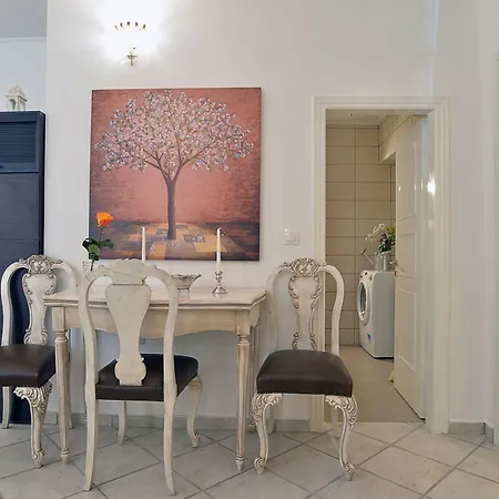 Kalixenia Apartment *