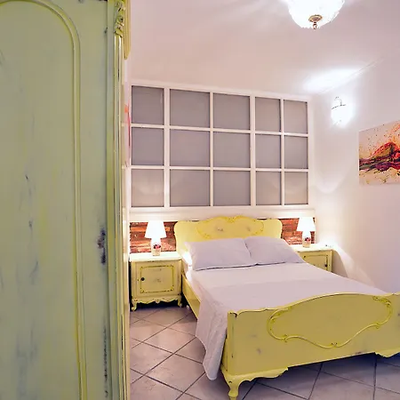 Kalixenia Apartment